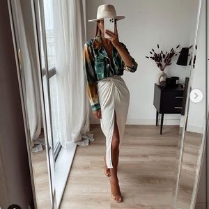 ZARA SATIN EFFECT KNOTTED SKIRT